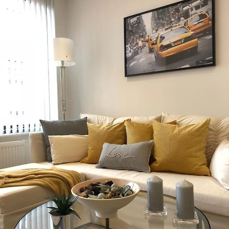 Boutique Collection In Reading By Creatick Appartement Buitenkant foto
